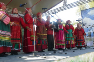 Фольклорному ансамблю «Пчелиновские канарейки» выпала честь представлять Воронежскую область  на XI Всероссийском фестивале национальных культур «От Волги до Дона»